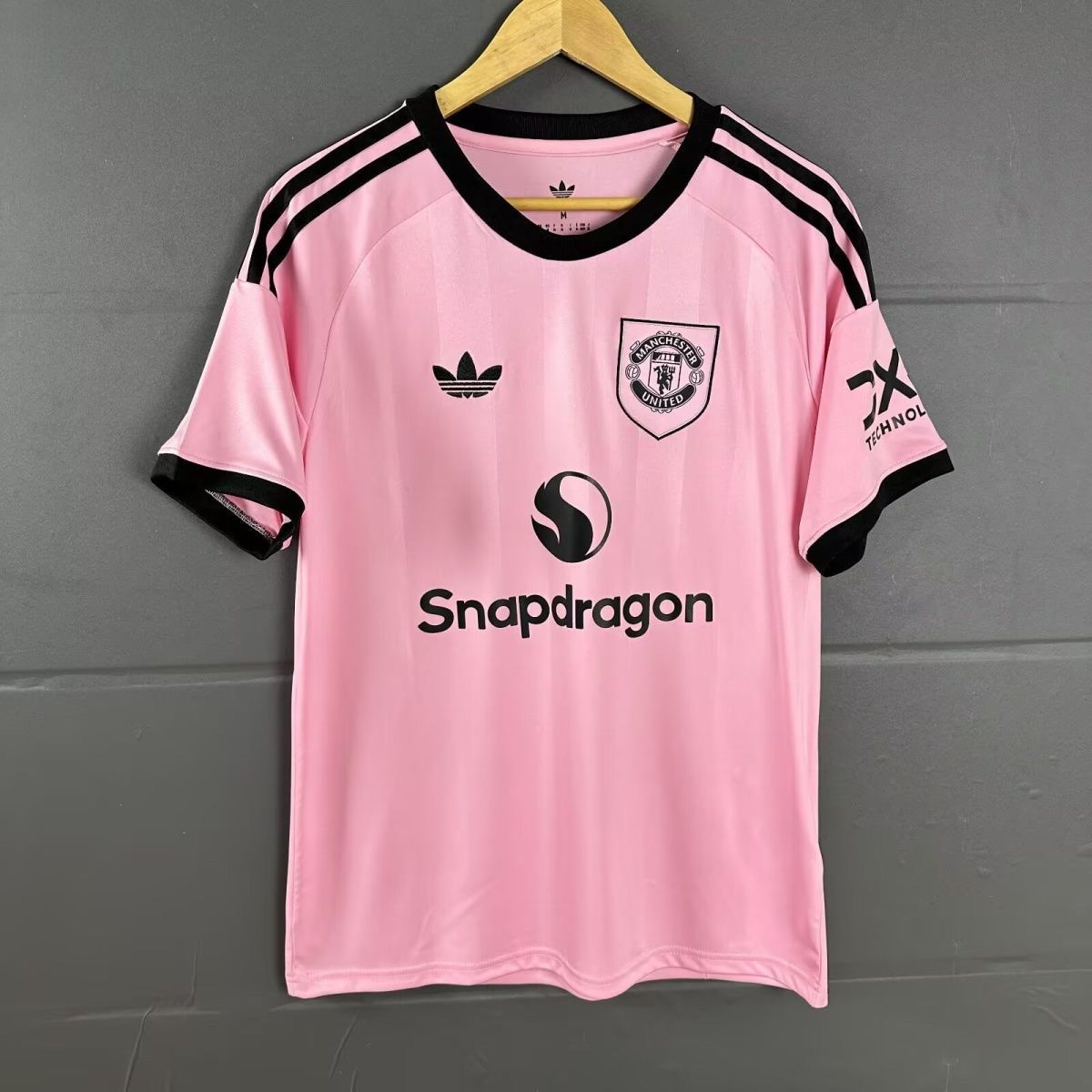 Maillot Manchester United  Rose 2025/26